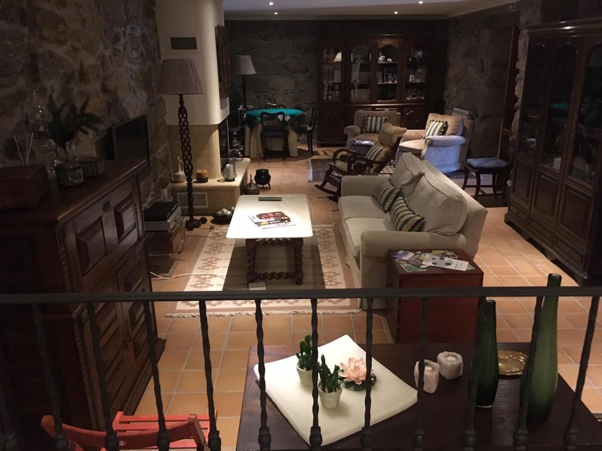 Bergui Guesthouse - กิมาไรส์ ภายนอก รูปภาพ