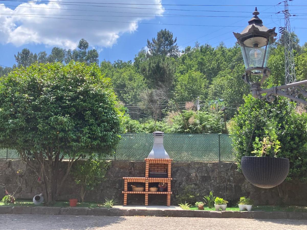 Bergui Guesthouse - กิมาไรส์ ภายนอก รูปภาพ
